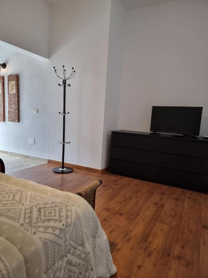 Alunita & Pirita, Habitacion Con Jardin, Terraza Y Wifi En Zona Tranquila Y Centrica Nazaret Exterior foto