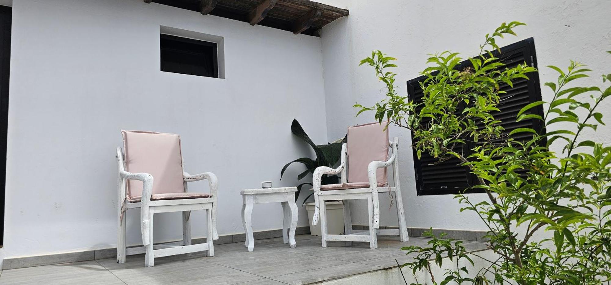 Alunita & Pirita, Habitacion Con Jardin, Terraza Y Wifi En Zona Tranquila Y Centrica Nazaret Exterior foto